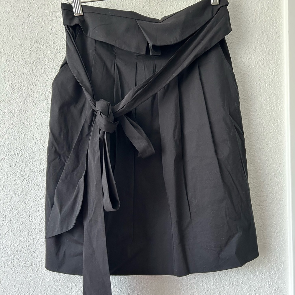 BCBGMaxAzria Black Knee-Length A-Line Skirt